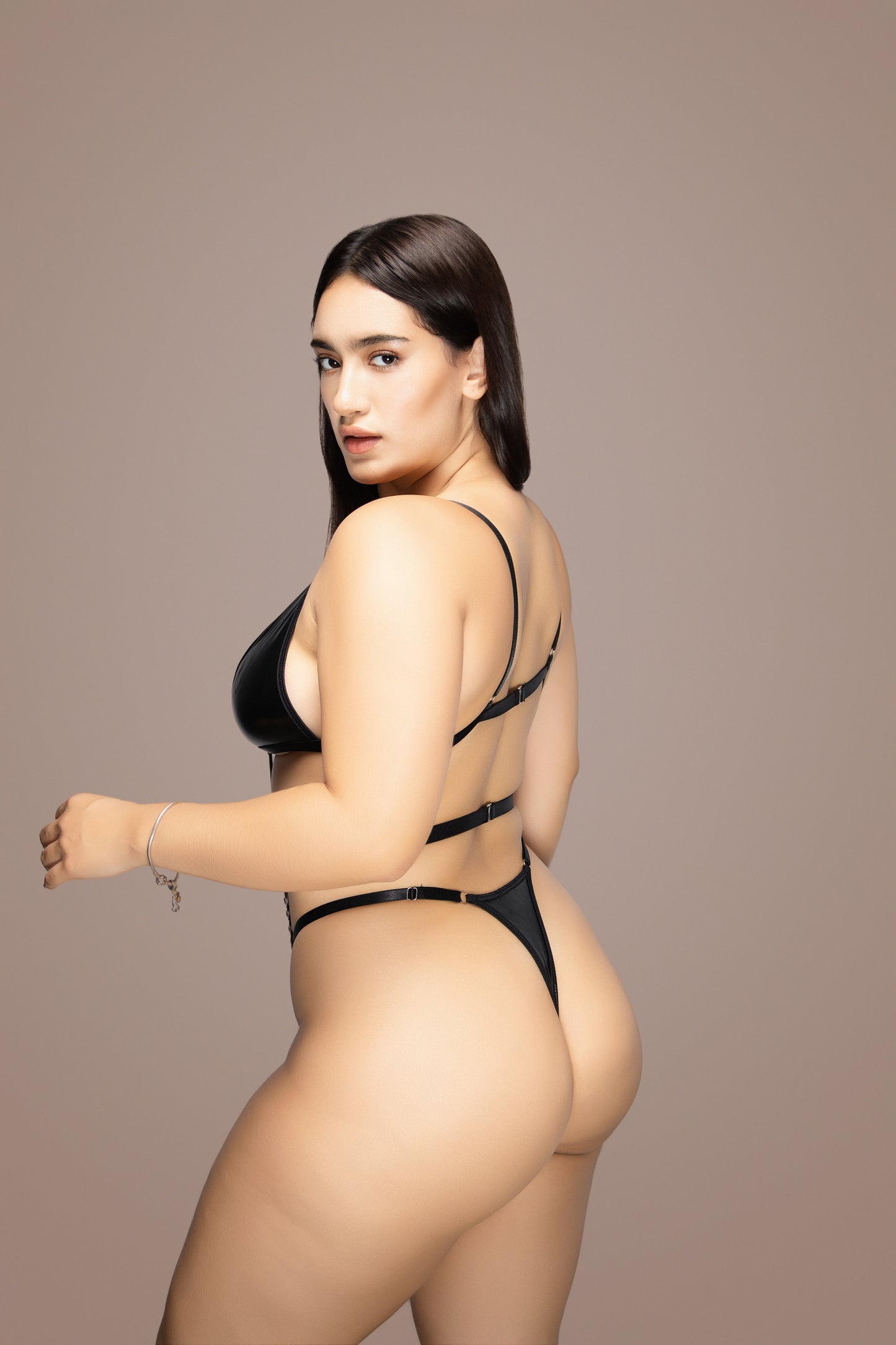 Set de liguero Corina negro con medias