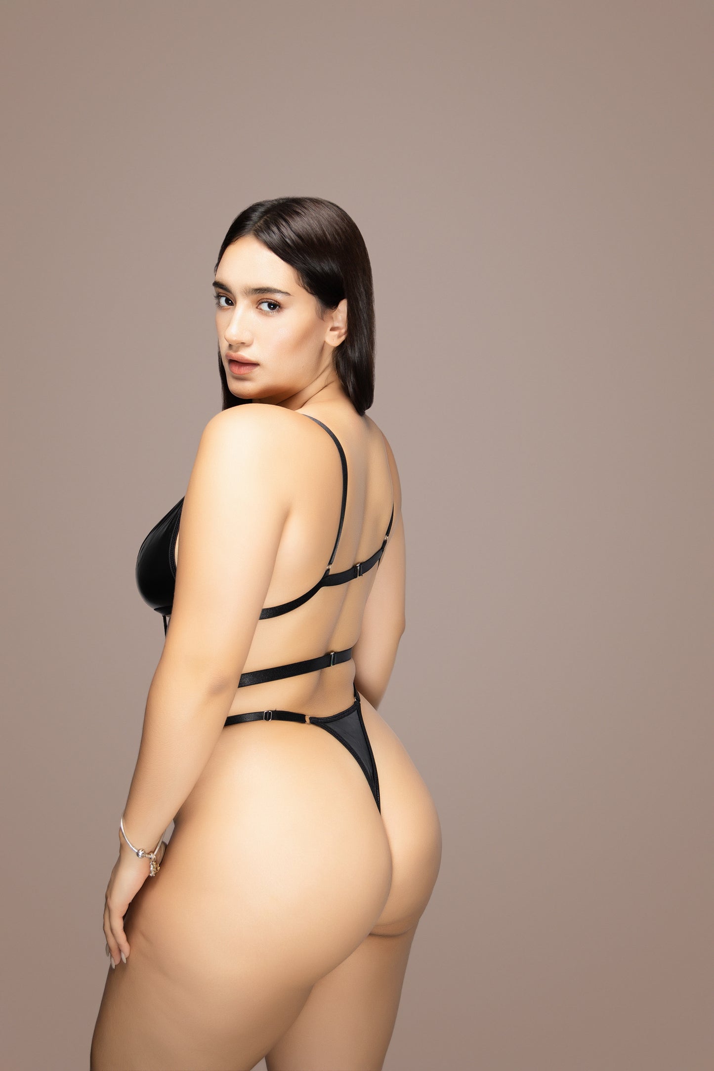 Set de liguero Corina negro con medias