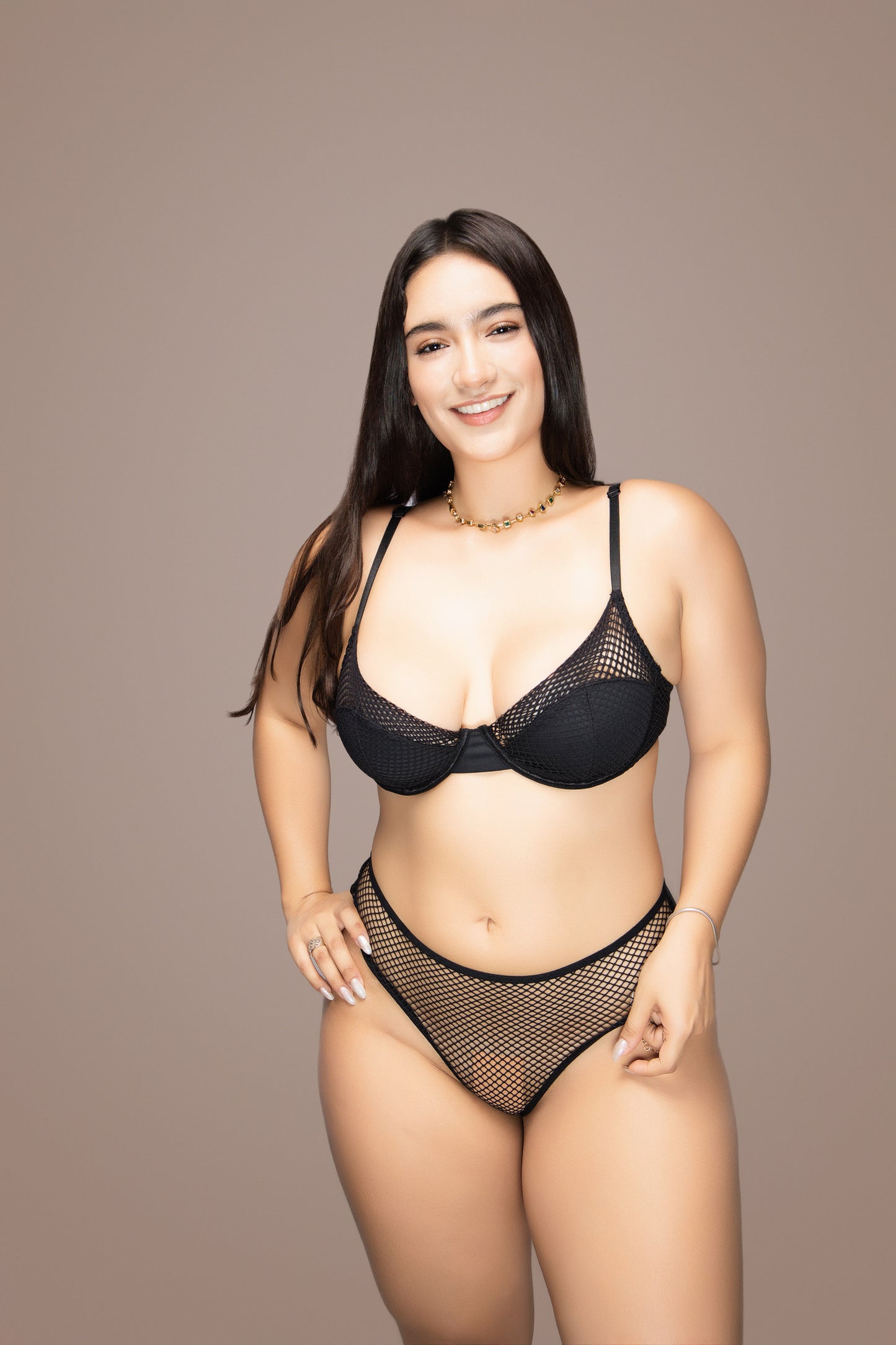 Conjunto de lenceria negro con aro