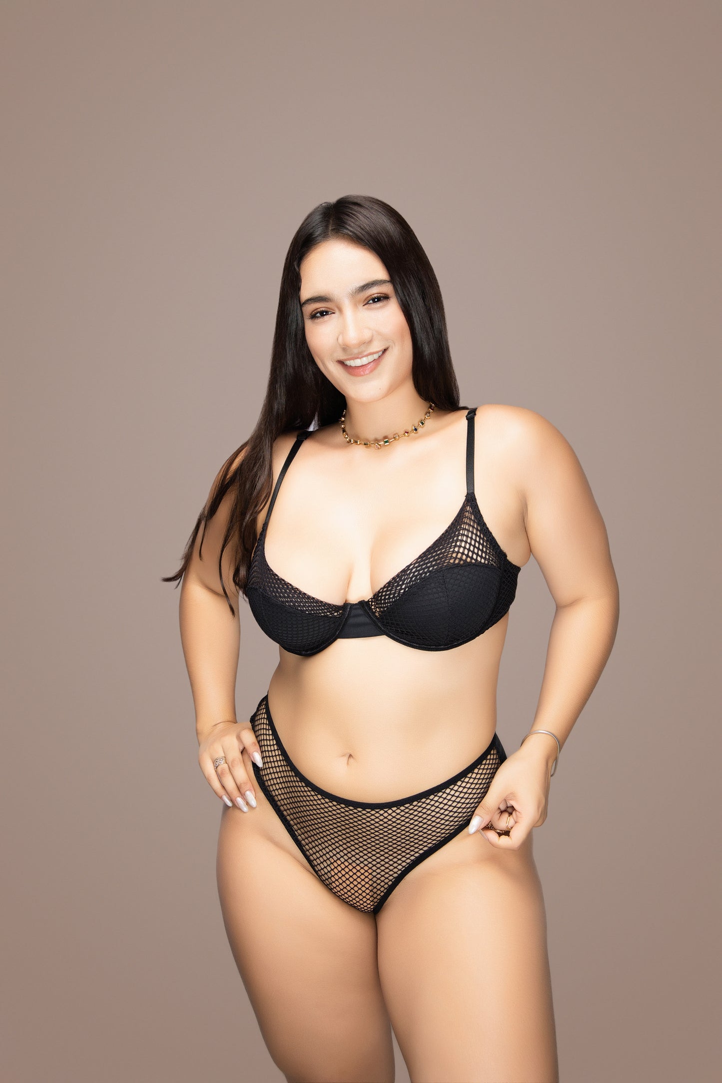 Conjunto de lenceria negro con aro