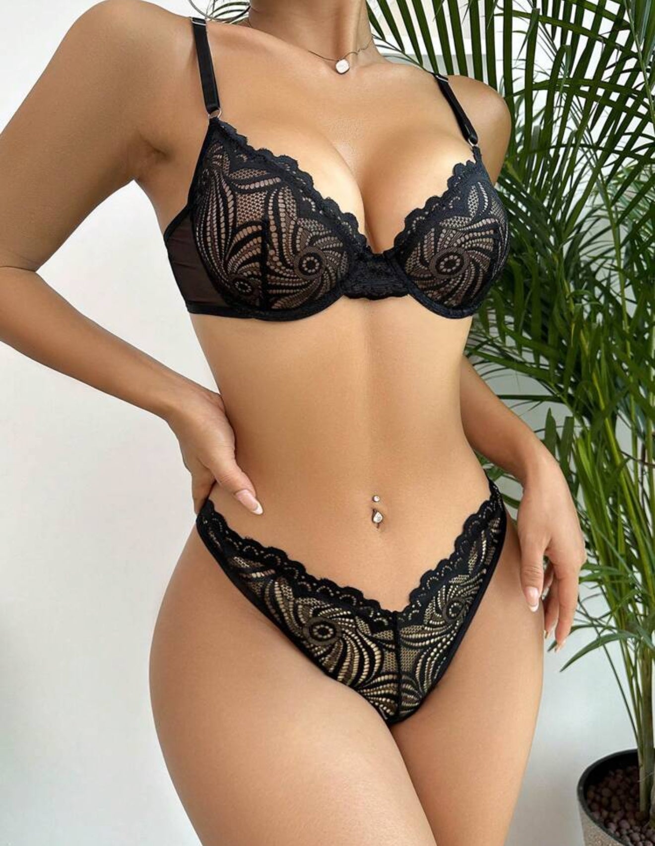 Conjunto de lenceria negro con aro Mileika