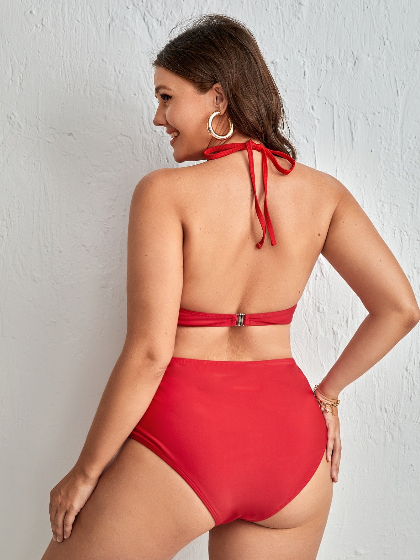 Bikini halter girante delantero