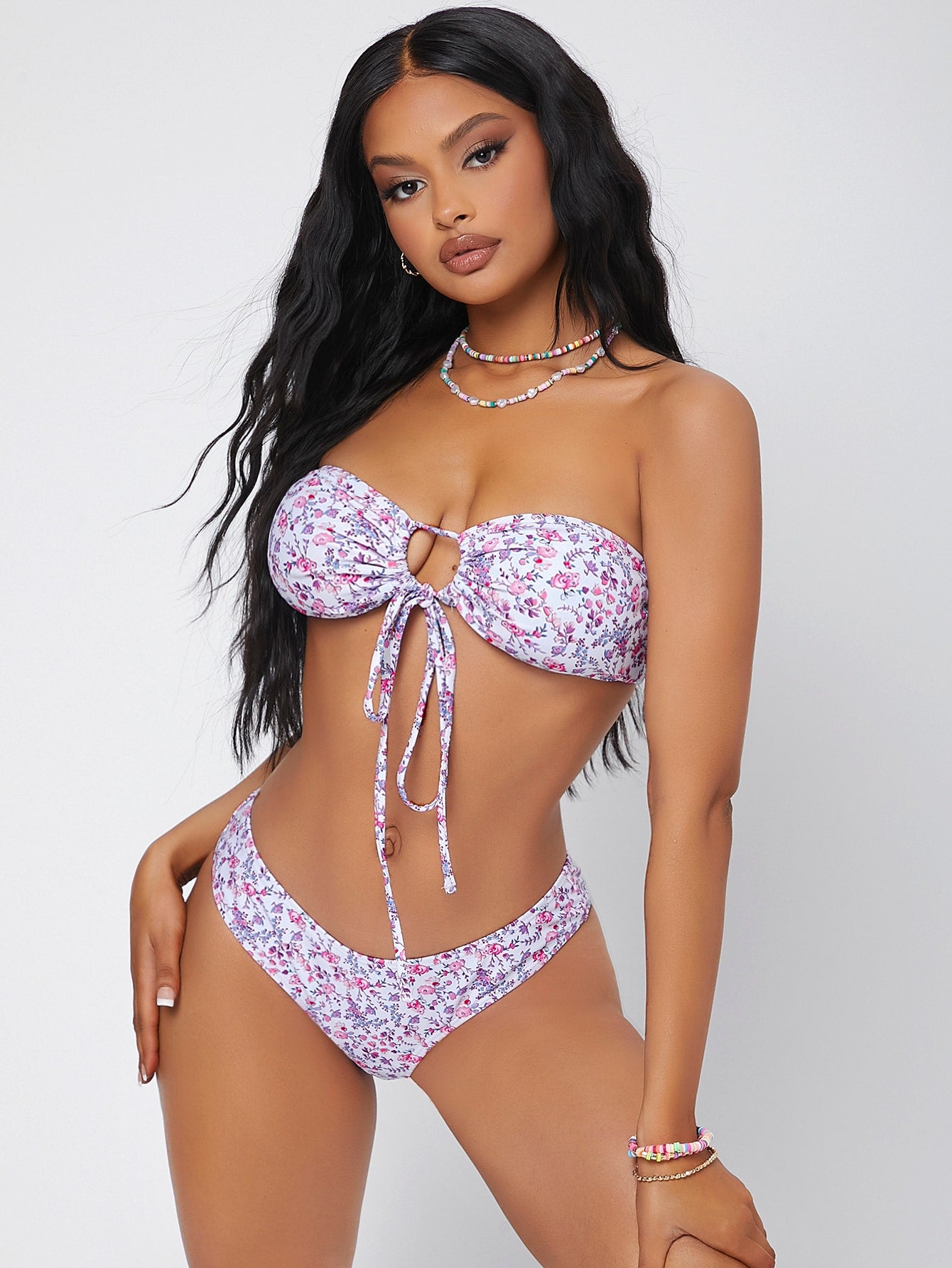 Bikini floral con cordón delantero