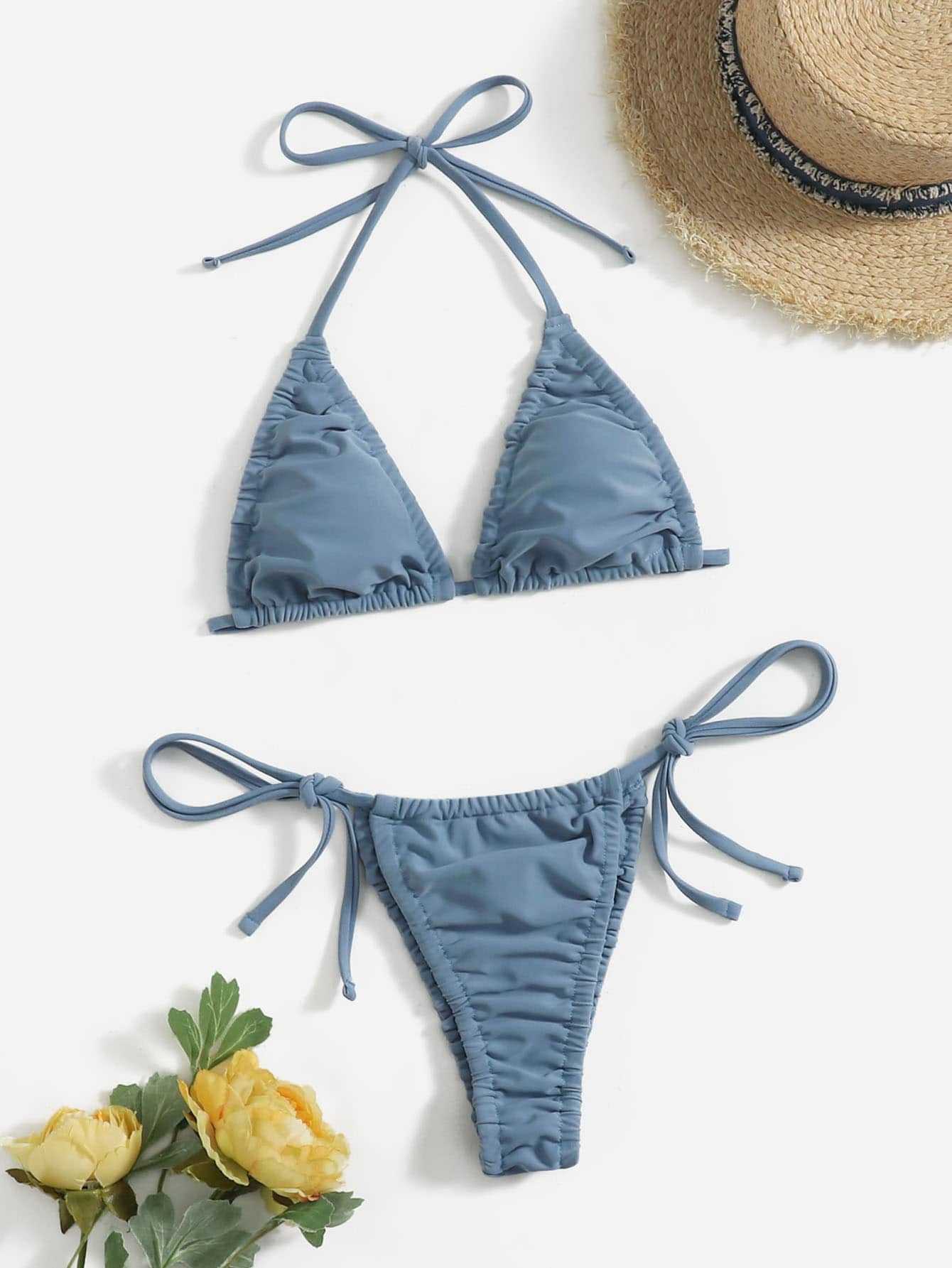 Bikini con tanga triángulo fruncido halter