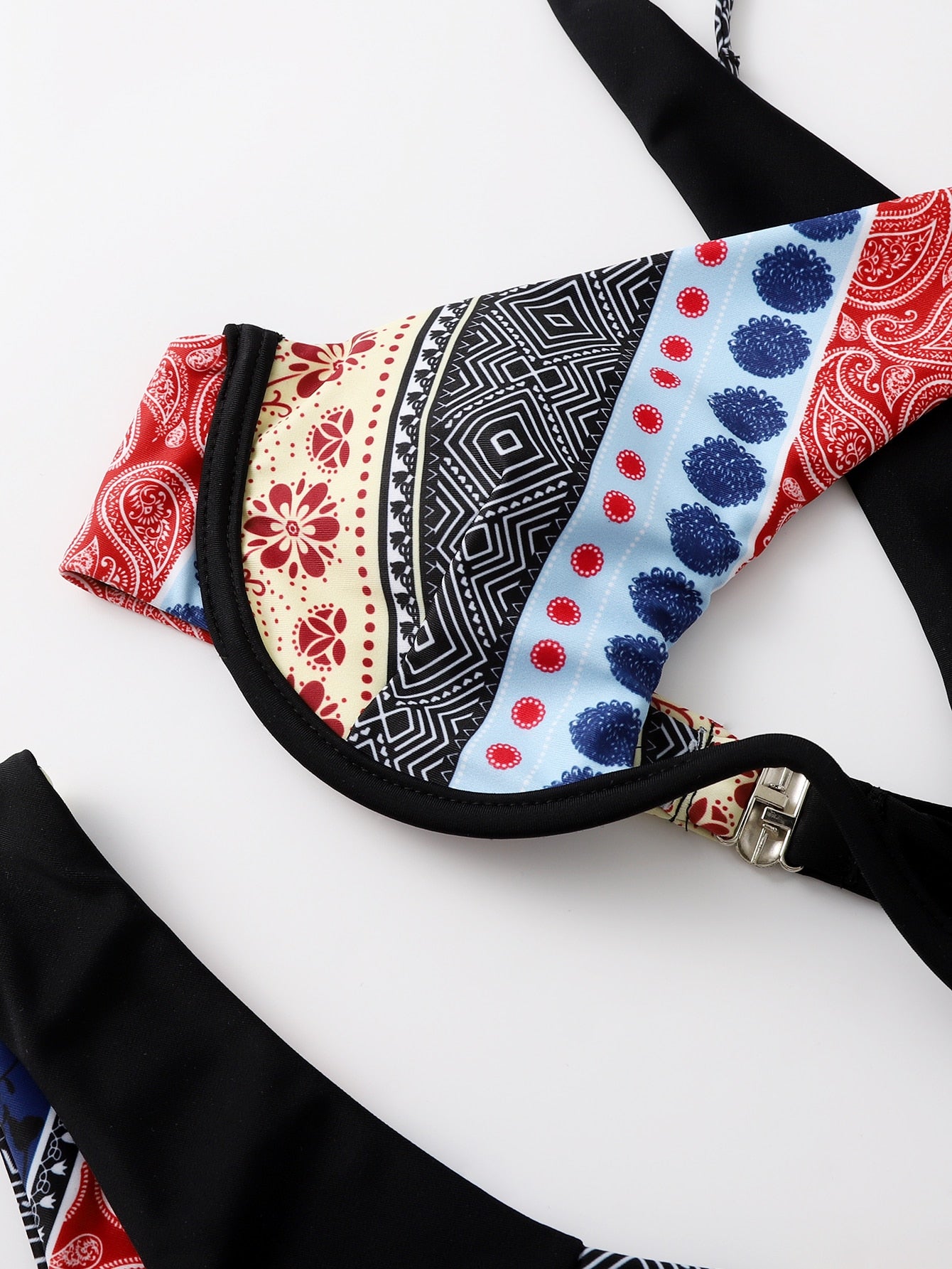 Bikini con estampado geométrico