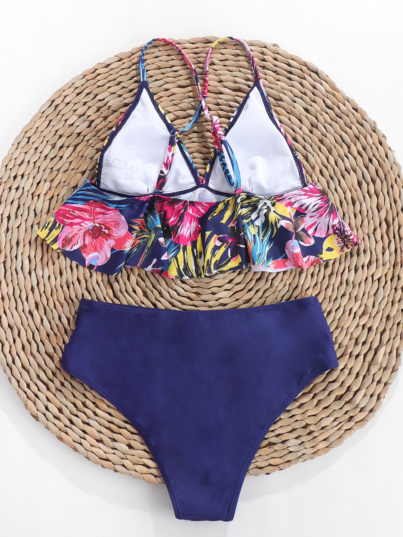 Bikini con estampado floral bajo con fruncido