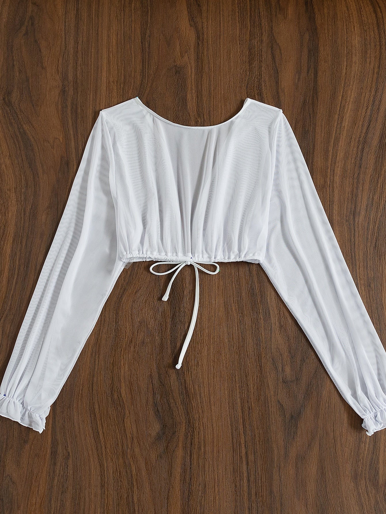Kimono Blanco con cordón delantero de malla