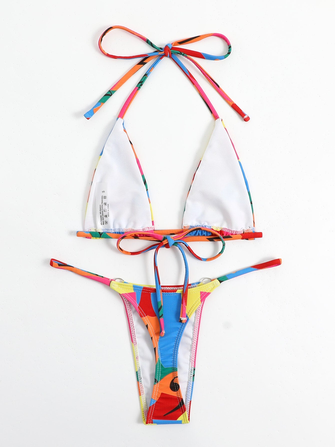 Bikini con tanga triángulo con estampado desigual
