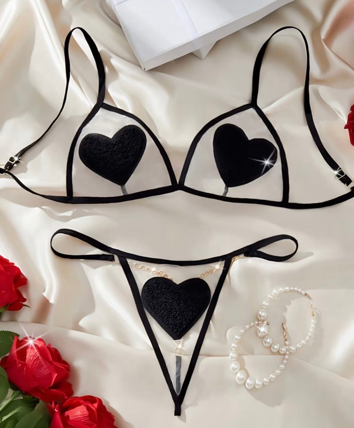Set de  lencería Lissa corazon negro