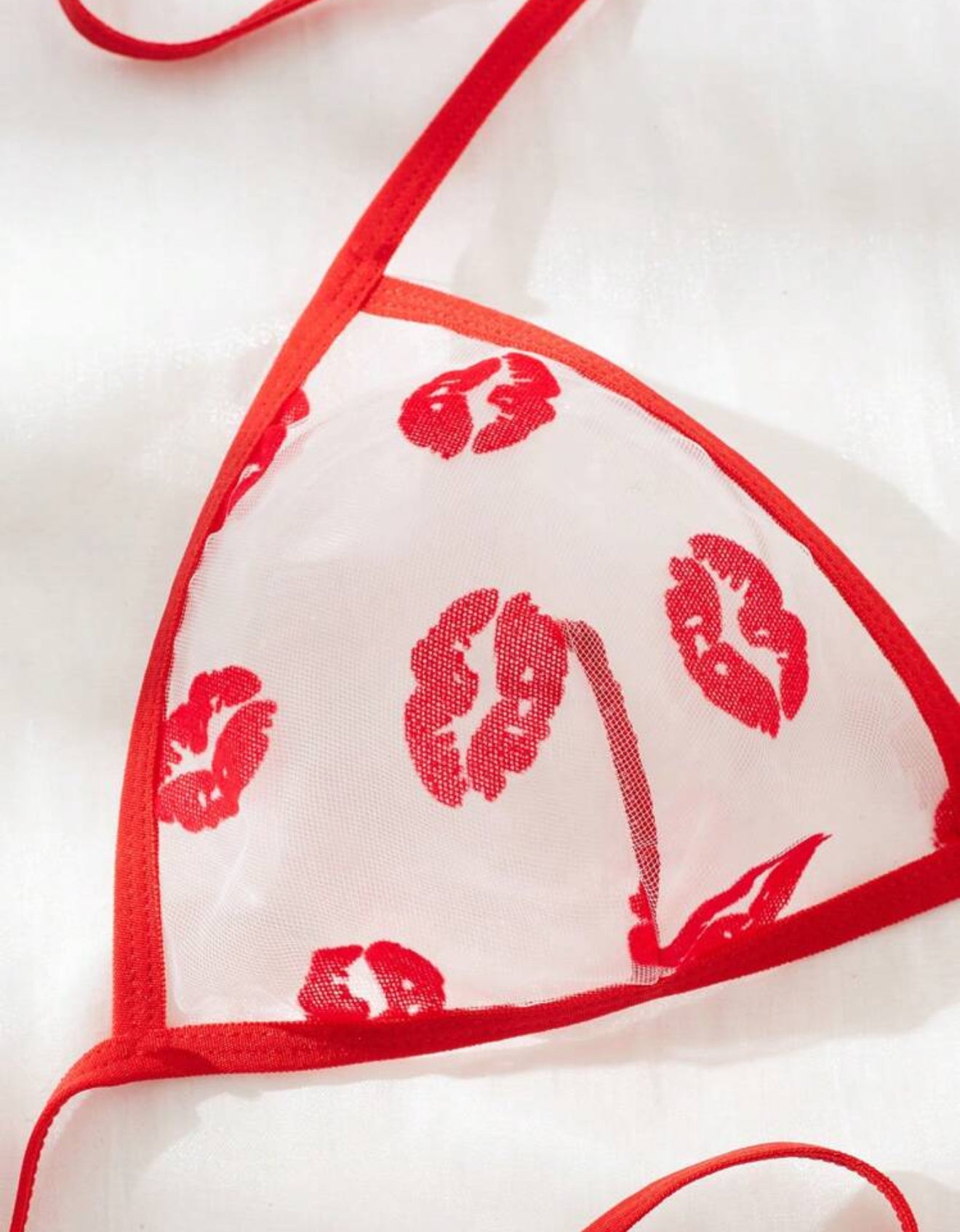 Set de lencería con bordado de besitos Rojo