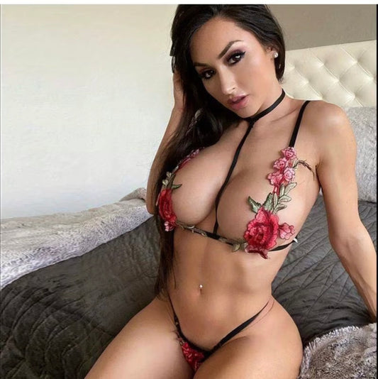 Conjunto de lencería floral negro Iadna