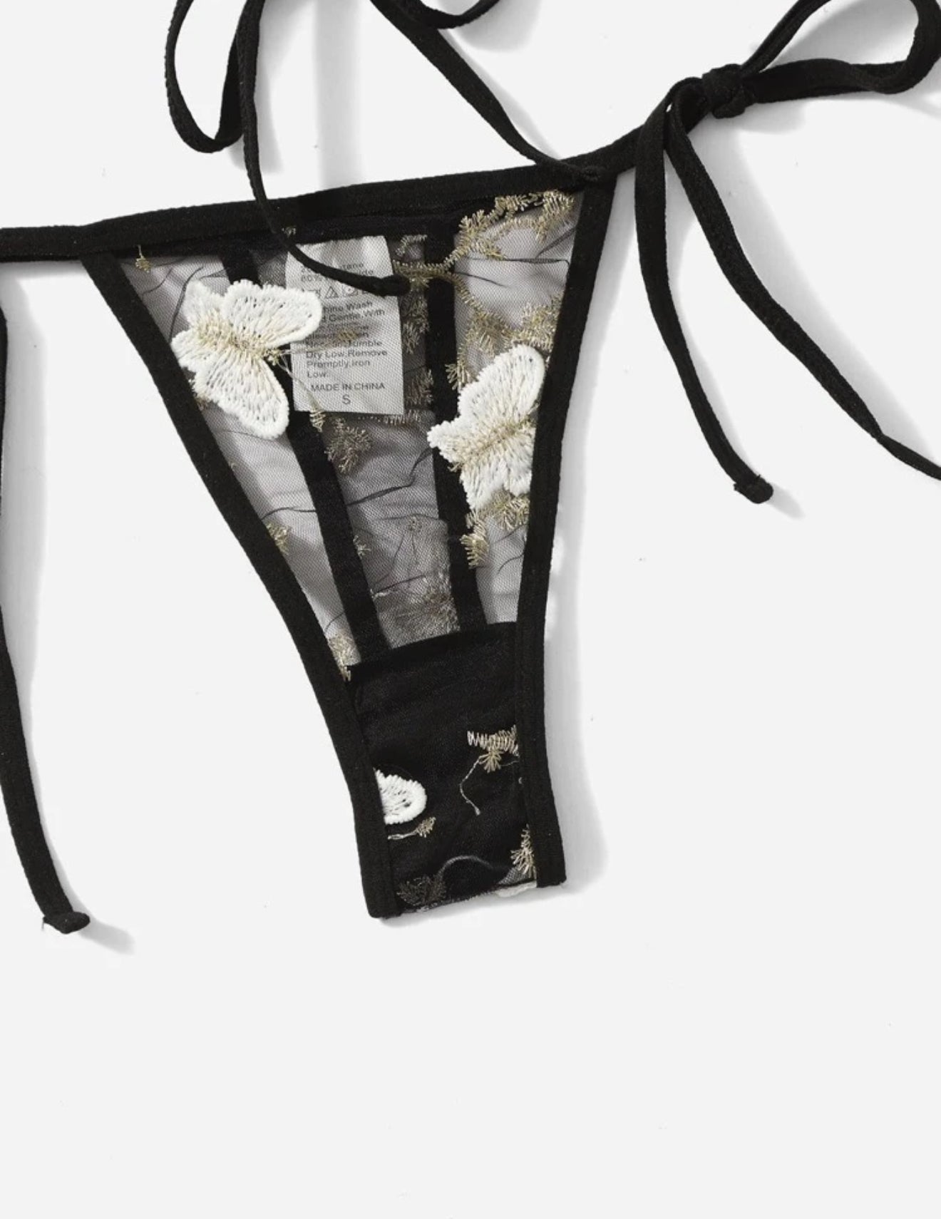 Set de lencería con bordado de mariposa negro