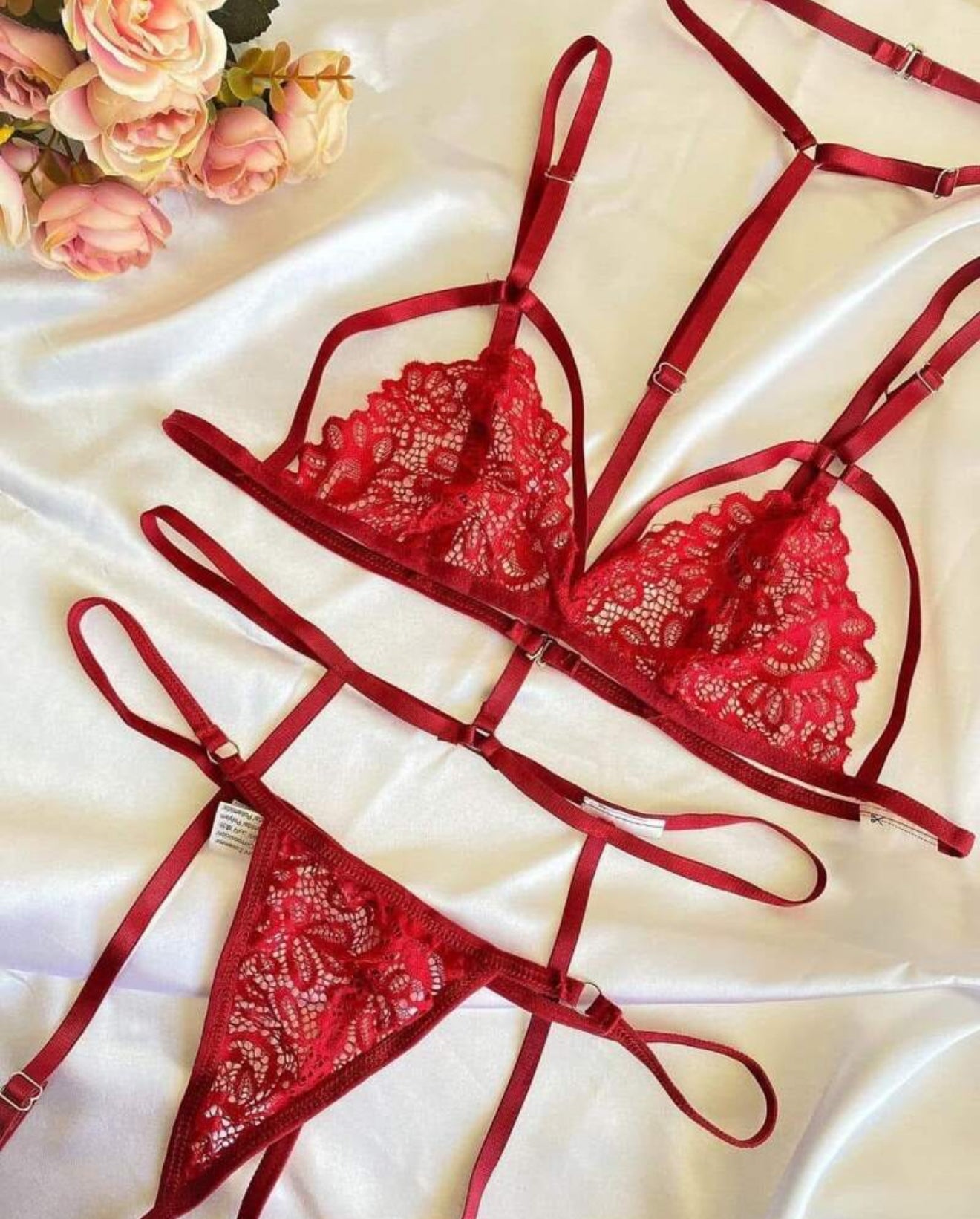 Liguero rojo en encaje floral con gargantilla Gloria