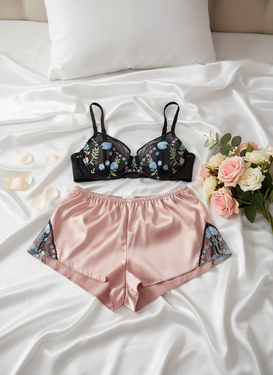 Pijama con bordado floral de satén con aro